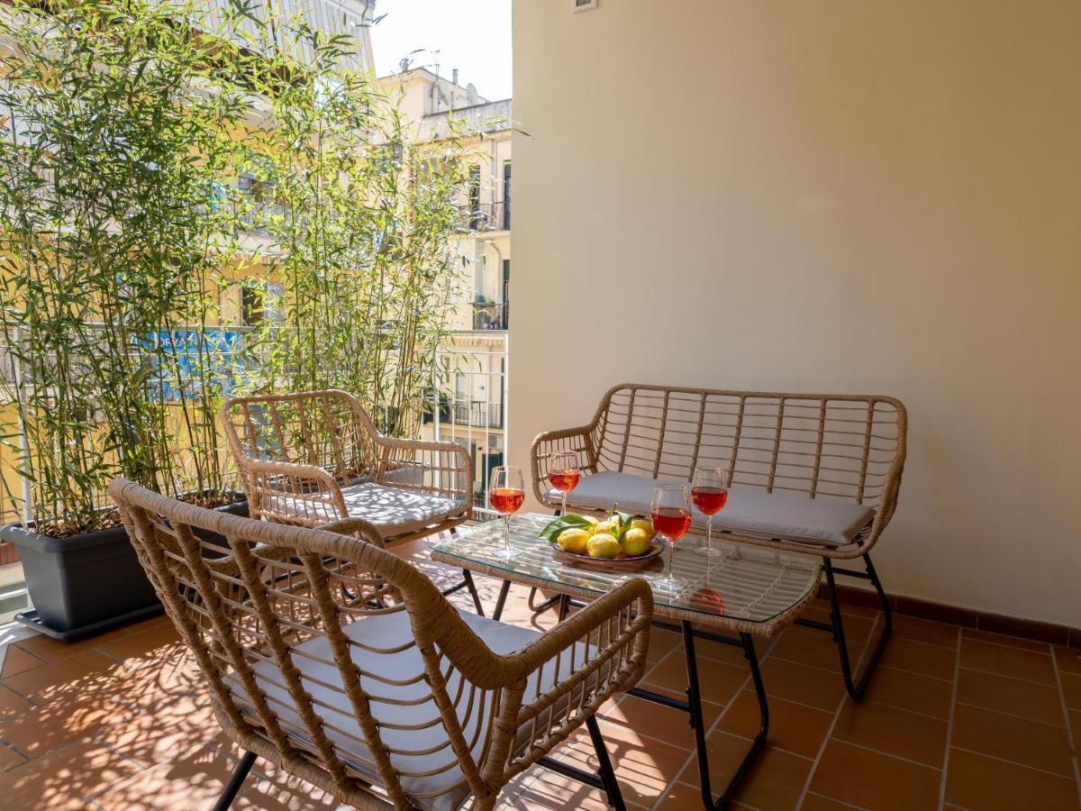 Surya House - Elegant Apartment In Sorrento Eksteriør billede