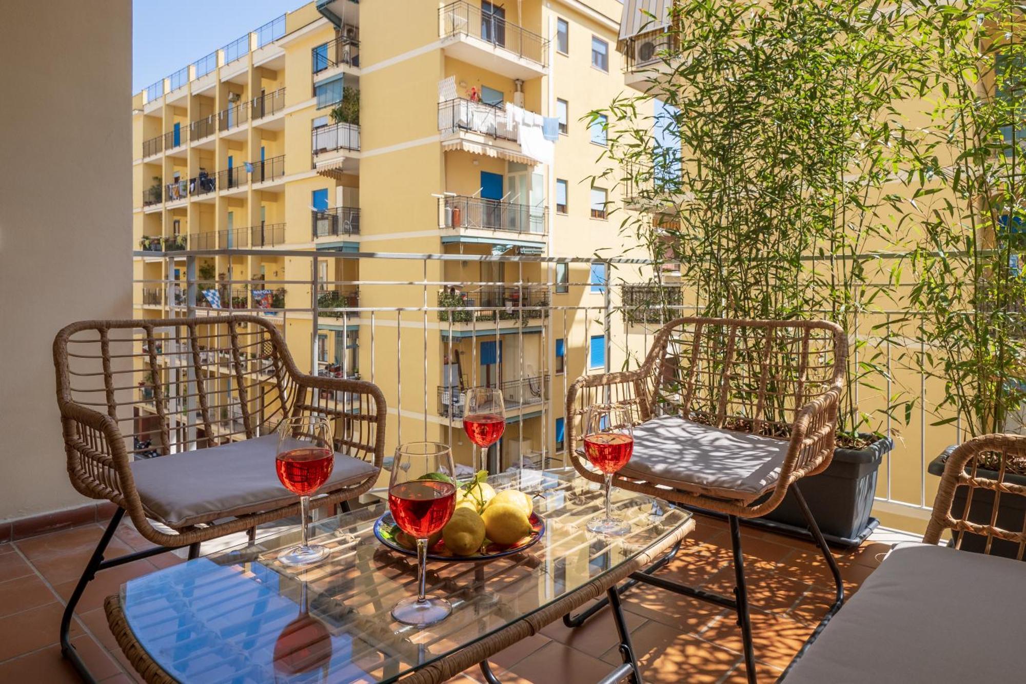 Surya House - Elegant Apartment In Sorrento Eksteriør billede